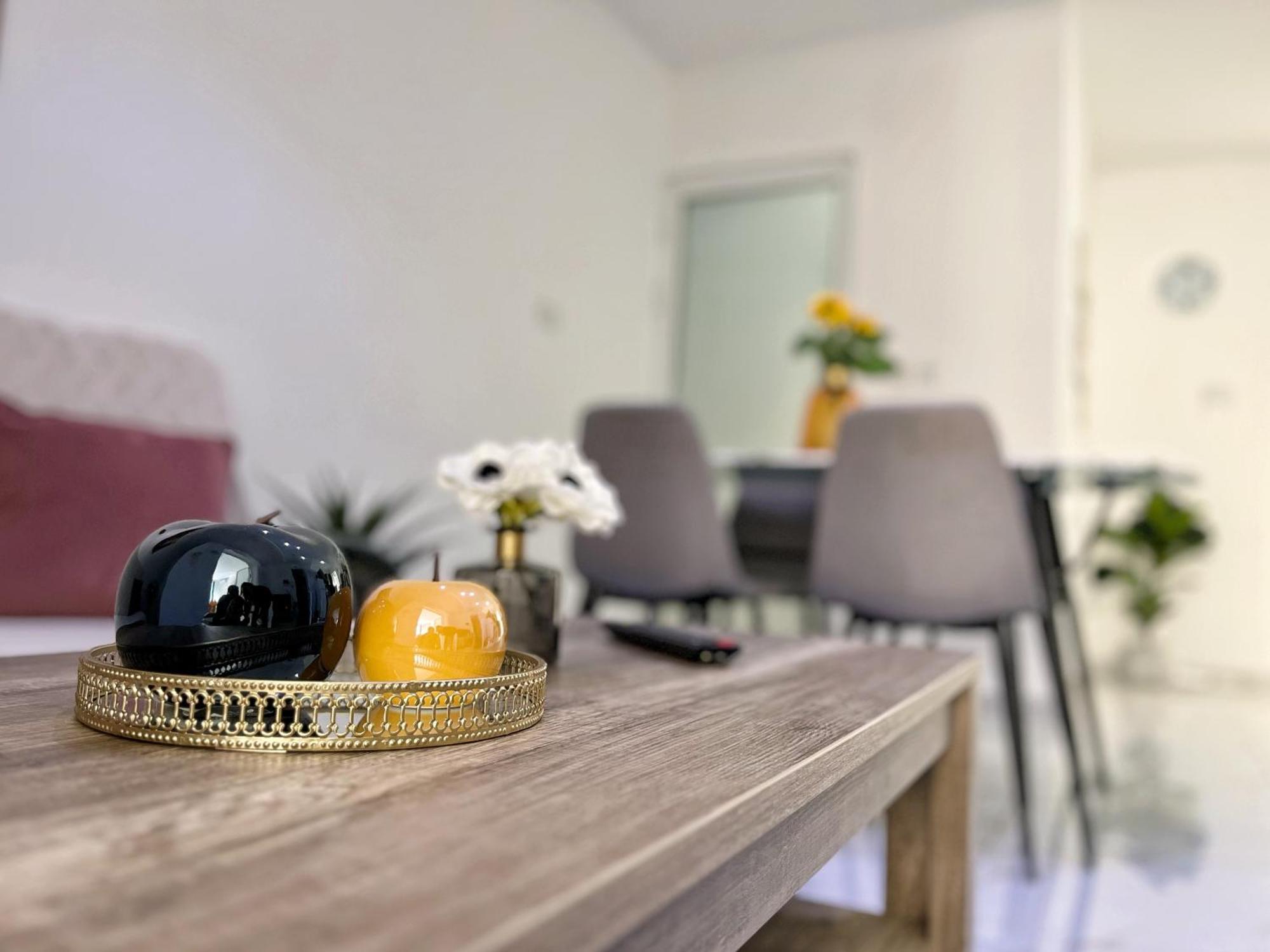 Marina Apartments Msida Bagian luar foto
