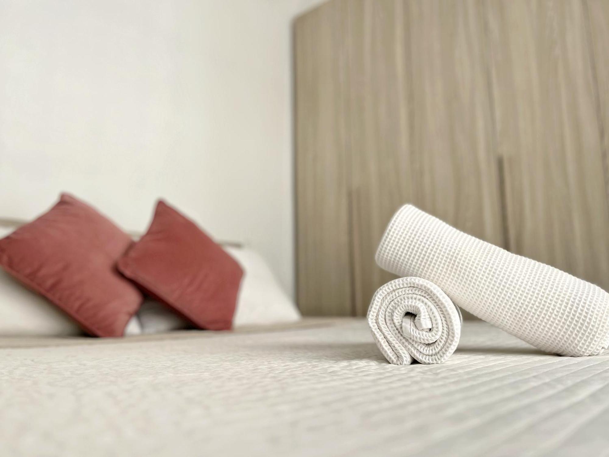 Marina Apartments Msida Bagian luar foto