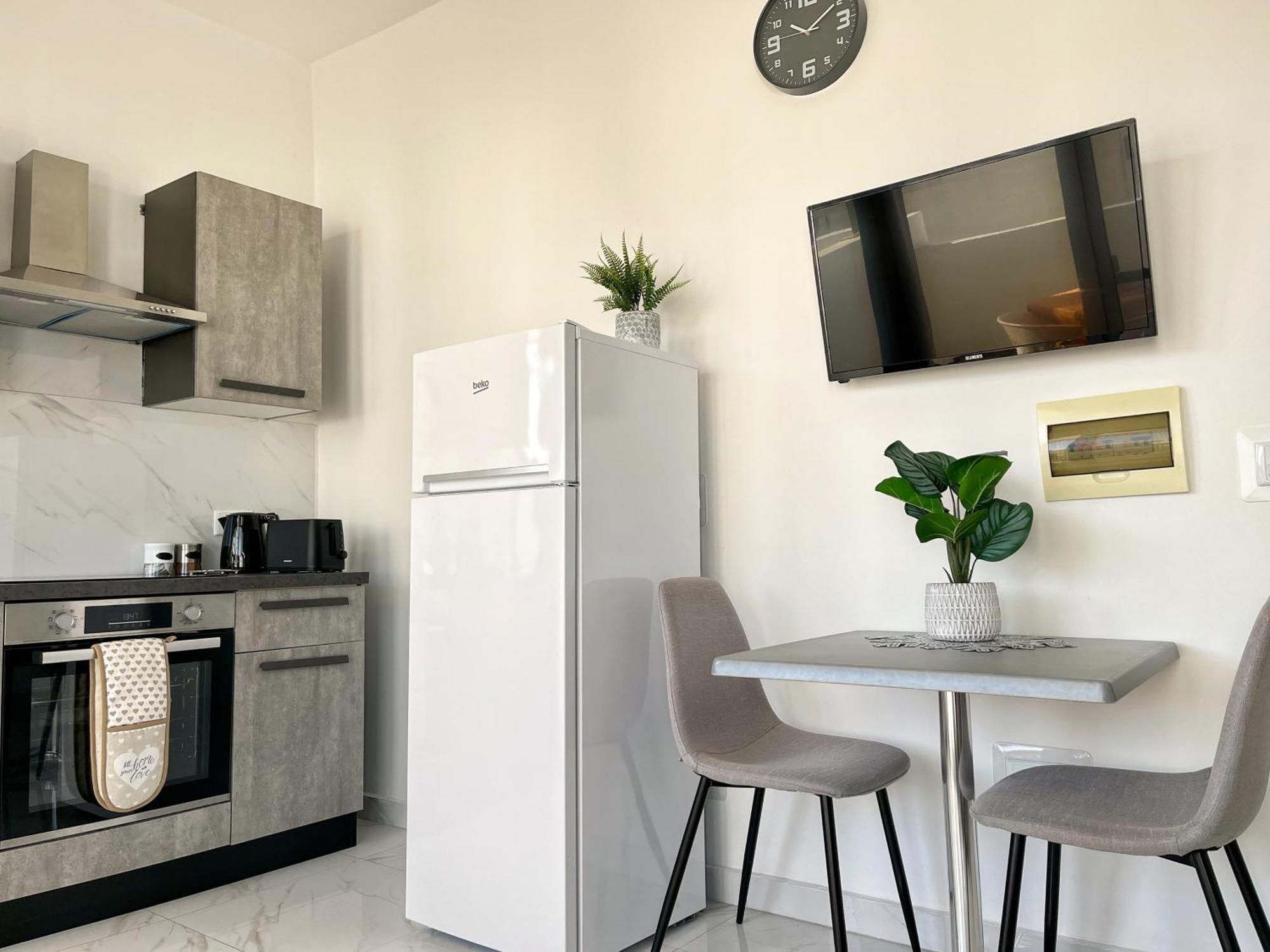 Marina Apartments Msida Bagian luar foto